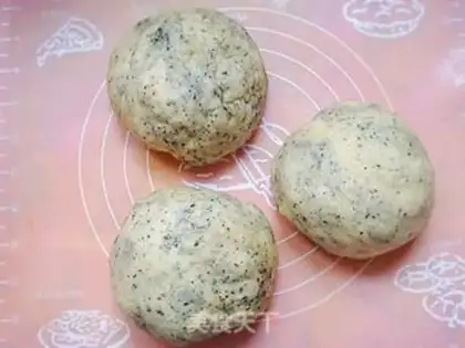 Make Black sesame toast step 4