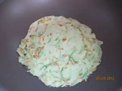 Make Zucchini egg cake step 4