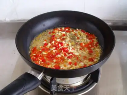 Make Steamed chicken wings with chopped pepper step 3