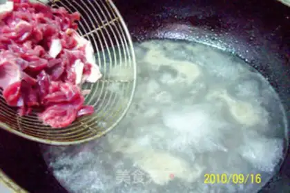 Make Green celery, lily and chrysanthemum gizzard step 9