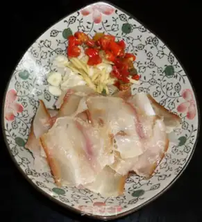 Make stir-fried bacon with onions step 2