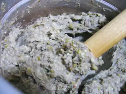 Make Homemade mung bean stuffing step 4