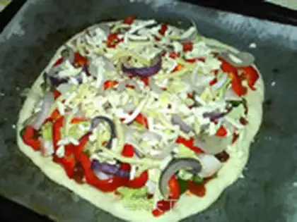 Make bacon and vegetables pizza step 17