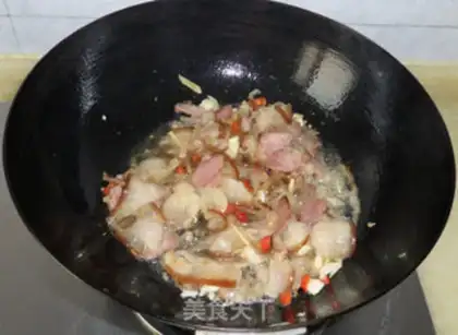 Make stir-fried bacon with onions step 5