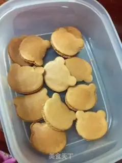 Make Easy Bear Macaron step 6