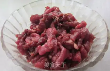 Make stir-fried beef with bitter gourd step 0