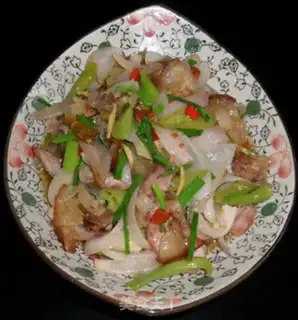 Make stir-fried bacon with onions step 8
