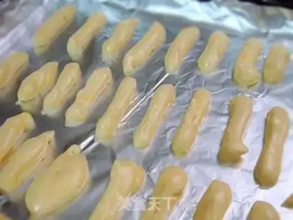 Make lady fingers step 5