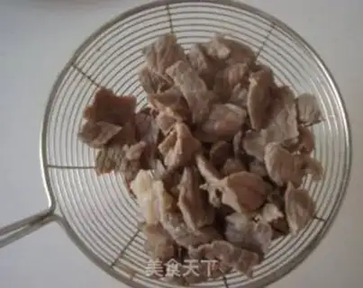 Make Xinjiang-style pizza step 3