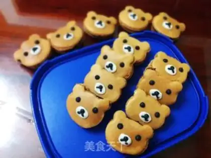 Make Easy Bear Macaron step 9