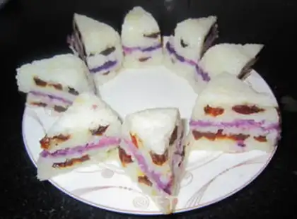 Make Red dates and purple potato cake step 7
