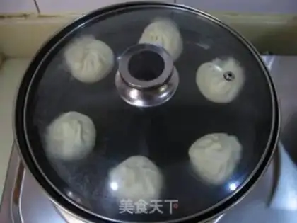 Make pan-fried bun stuffed with step 16