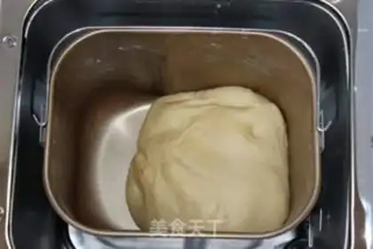 Make Vanilla hot dog bread step 2