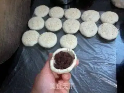 Make sweet potato sesame cake step 3
