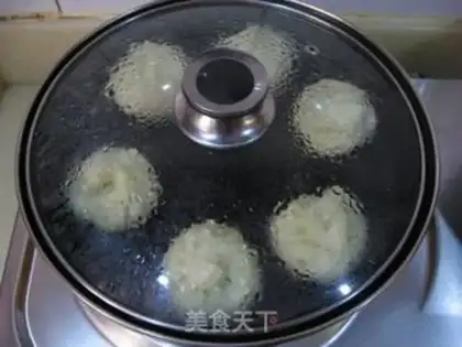 Make pan-fried bun stuffed with step 18