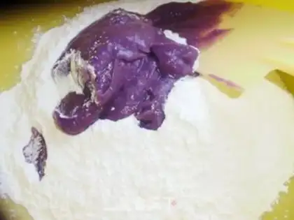 Make Purple sweet potato peanut sesame ball step 1