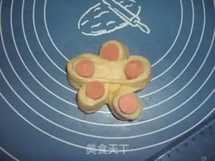 Make Hot dog bread with onion flavor step 6