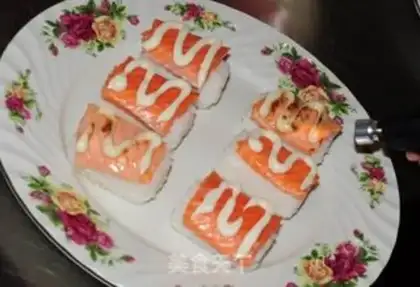 Make salmon sushi step 6