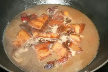 Make Quail braised pork step 11