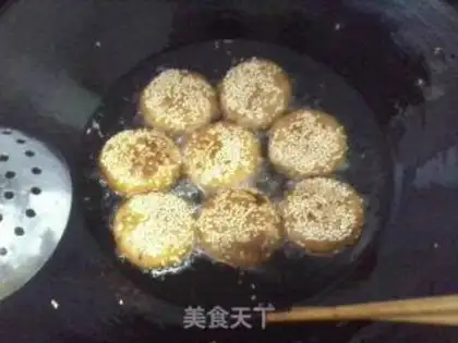 Make sweet potato sesame cake step 8
