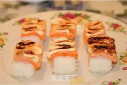 Make salmon sushi step 7