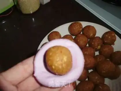 Make Purple sweet potato peanut sesame ball step 6