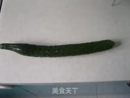 Make chopped pepper and coir coat cucumber step 0