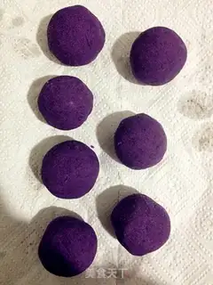 Make Purple potato cheese balls step 10