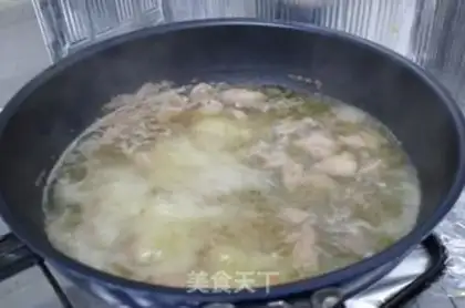 Make stir-fried chicken liver with leeks step 1