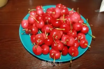 Make Cherry in syrup step 0