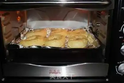 Make Vanilla hot dog bread step 15