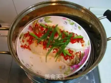Make Steamed mushroom with chopped pepper step 3