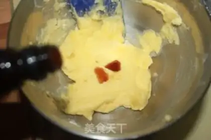 Make almond cake step 1