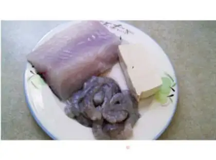 Make Fish and shrimp egg roll step 0