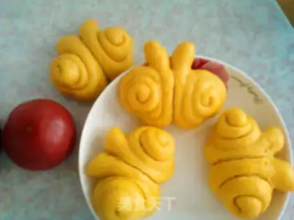 Make Yellow Butterfly Mantou step 14