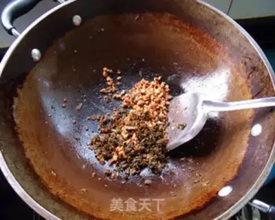 Make Dry stir-fried green beans step 9