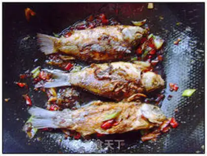 Make Home-cooked carp sauce step 8