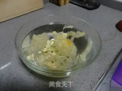 Make Longan lotus seed and lily soup step 0
