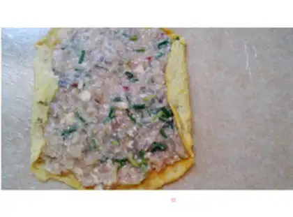 Make Fish and shrimp egg roll step 10