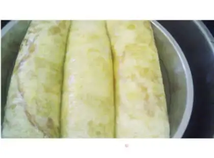 Make Fish and shrimp egg roll step 12