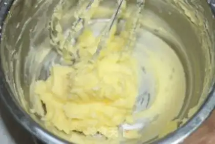 Make egg biscuits step 2