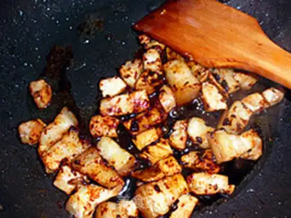 Make braised pork and potato step 3