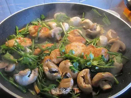 Make Ginger, scallion, scallop, mushroom step 9
