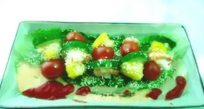 Make Vegetable and Fresh Shrimp Salad step 5