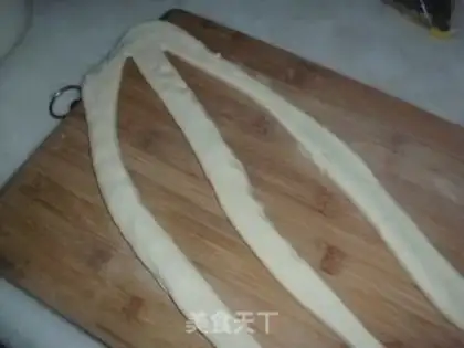 Make Rose steamed buns step 2