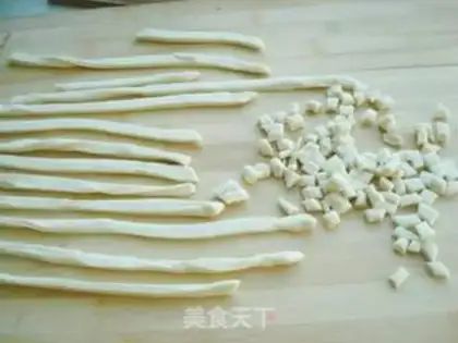 Make Dingding fried noodles step 3