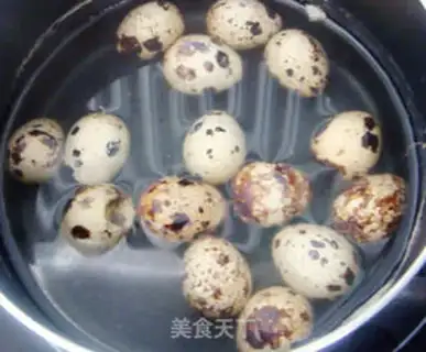 Make Quail eggs with fish flavor step 0