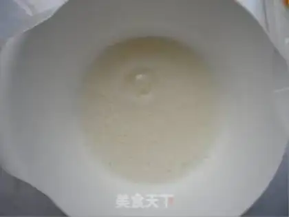 Make Rice cooker Qifeng cake step 1