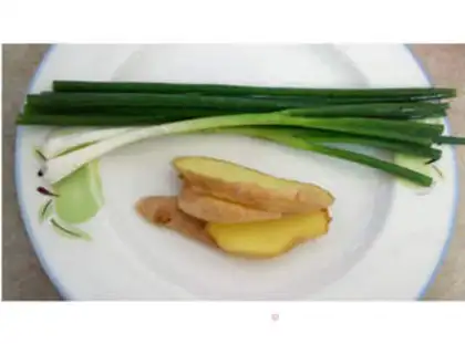 Make Scallion flavor octopus step 1