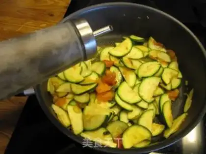 Make Hot and sour zucchini step 4